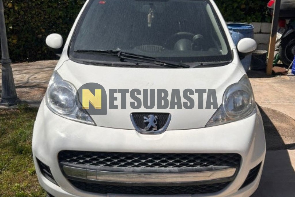 Peugeot 107 1.0 2-Tronic 2012