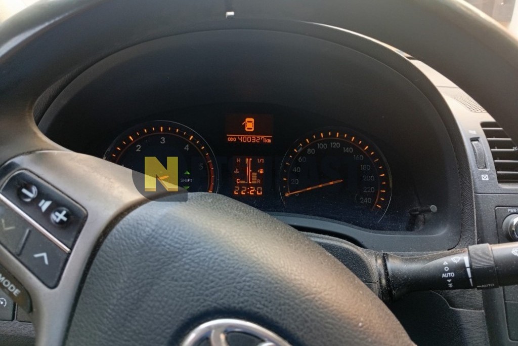 Toyota Avensis Sedán 2.0 D-4D 2009