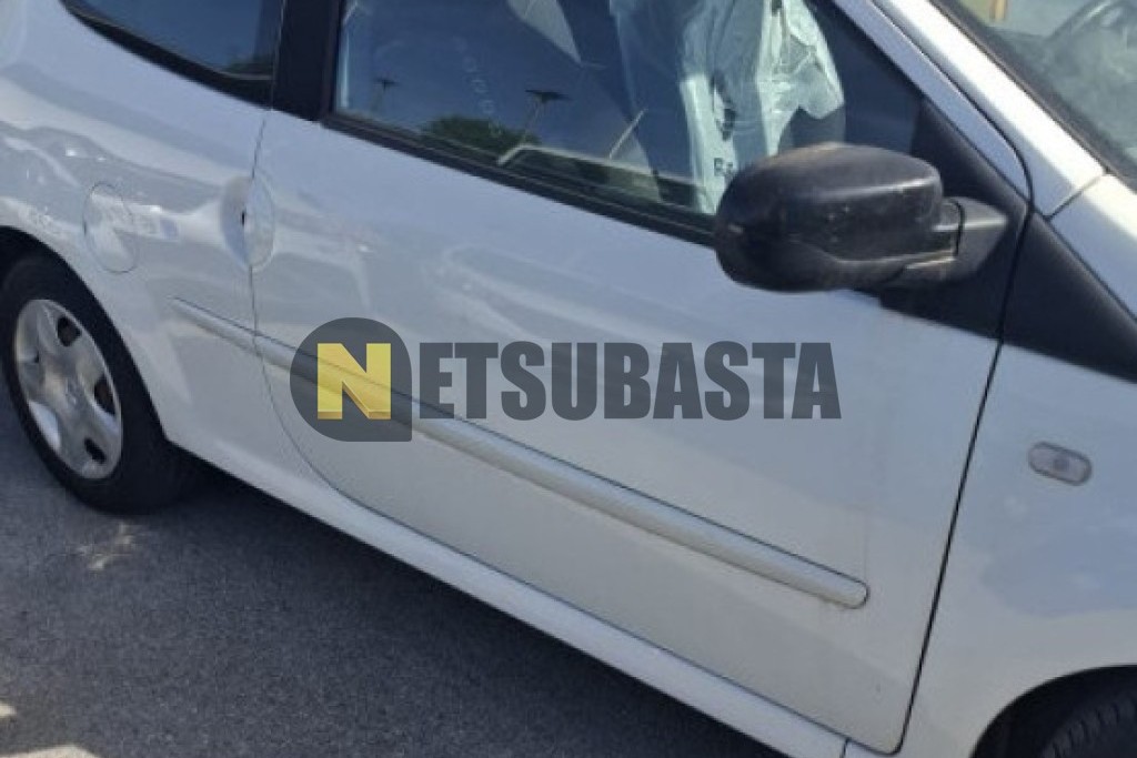 Renault Twingo 1.2 16v Quickshift 2010