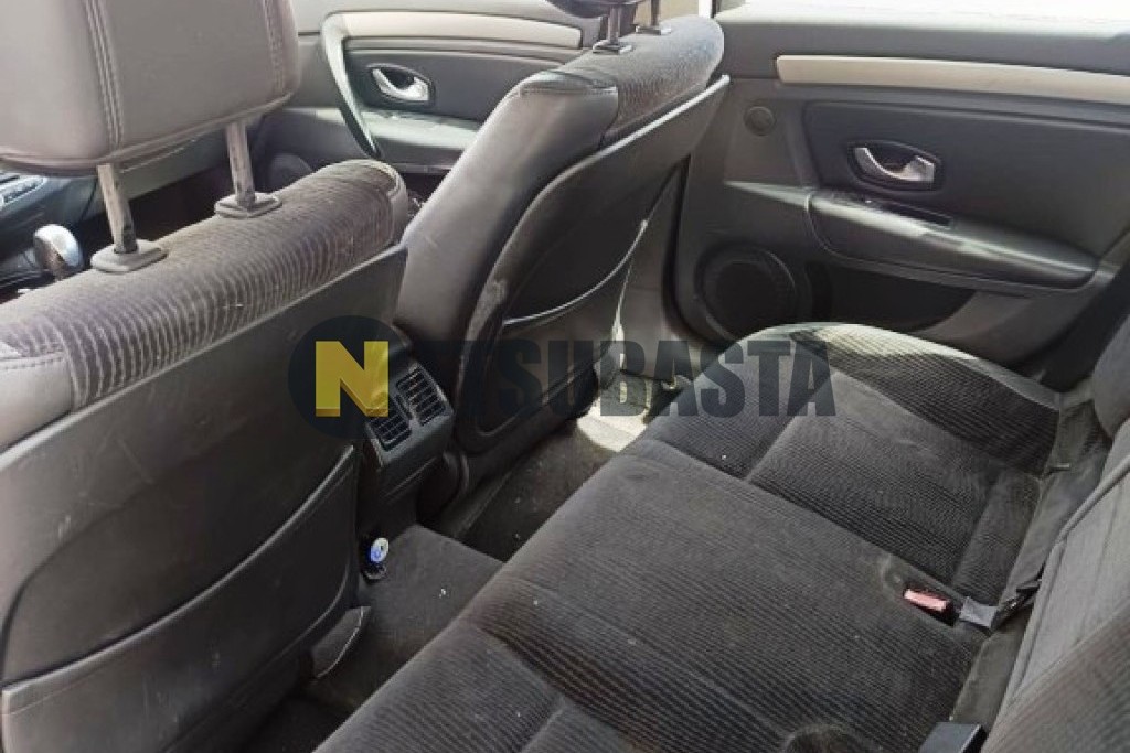 Renault Laguna Grand Tour 2.0 dCi 2008
