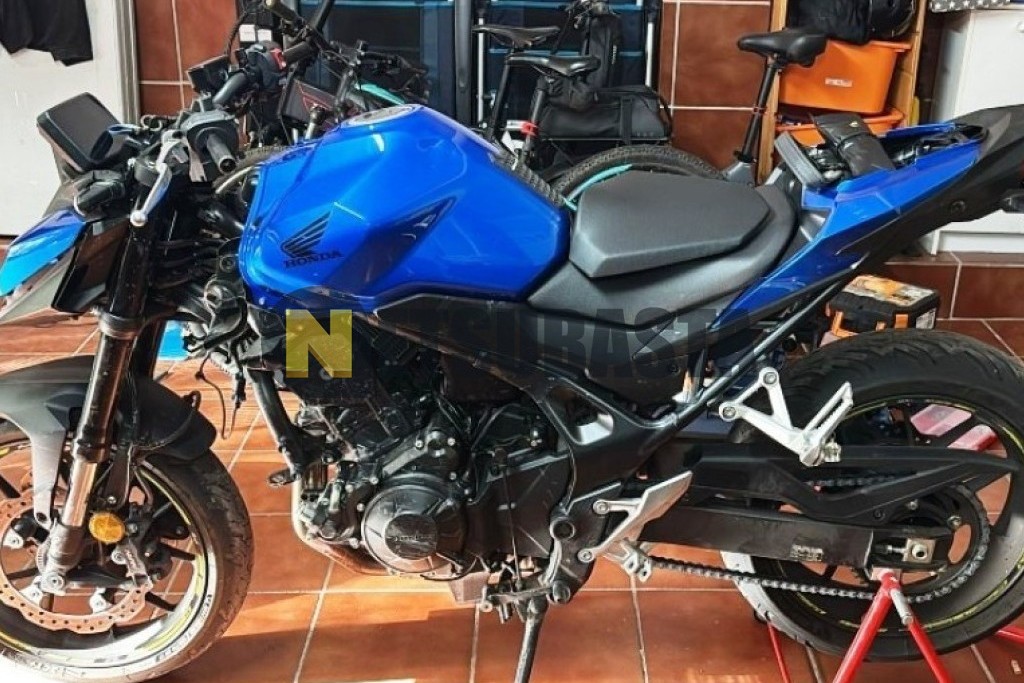 Honda CB 750 Hornet 2025