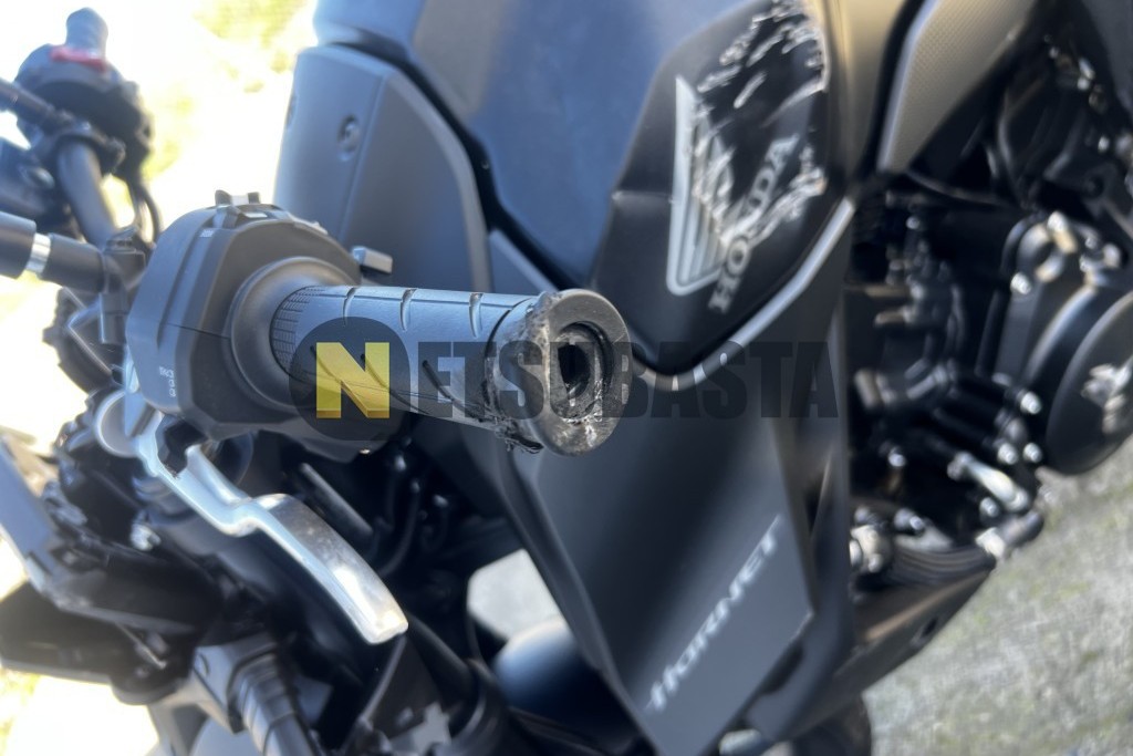 Honda CB 750 Hornet 2025