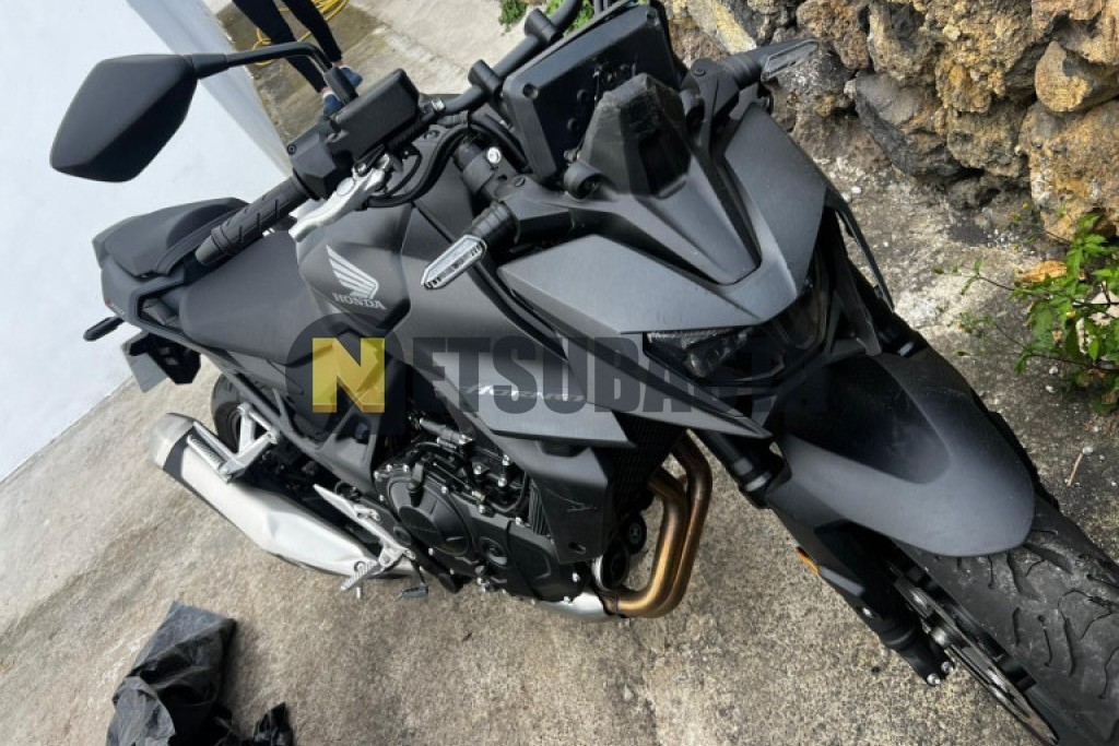 Honda CB 750 Hornet 2025