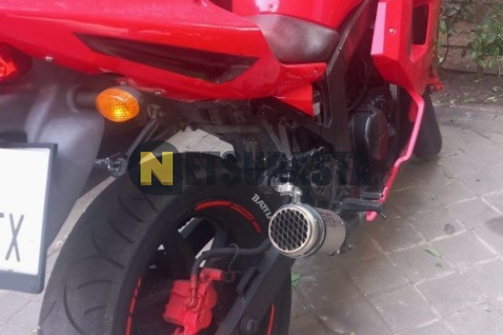 Hyosung GT 250R 2005