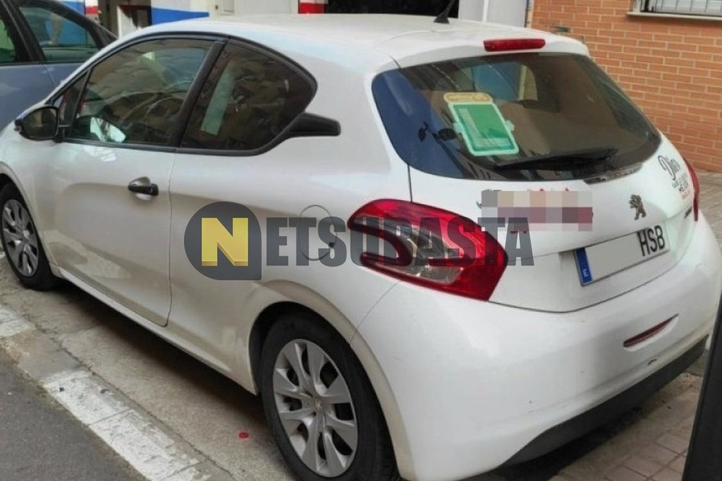 Peugeot 208 1.4 HDi 2013