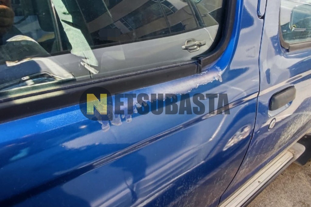 Nissan Navara 2.5 TD Doble Cabina 4x4 2000