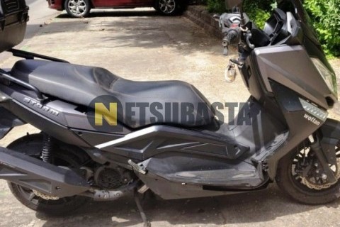 Yamaha X-Max 125 2011