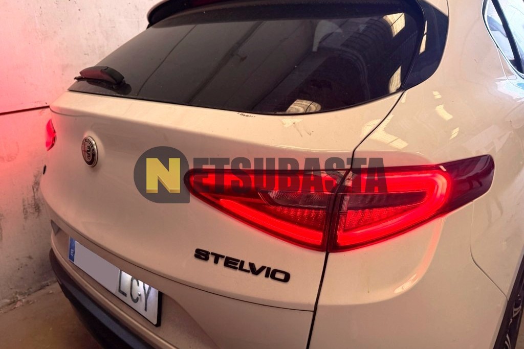 Alfa Romeo Stelvio 2.2 Diesel AT8 Q4 2019