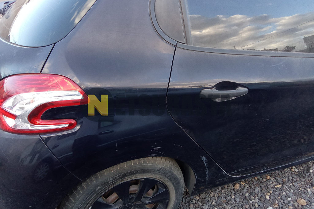 Peugeot 208 1.0 PureTech 2013