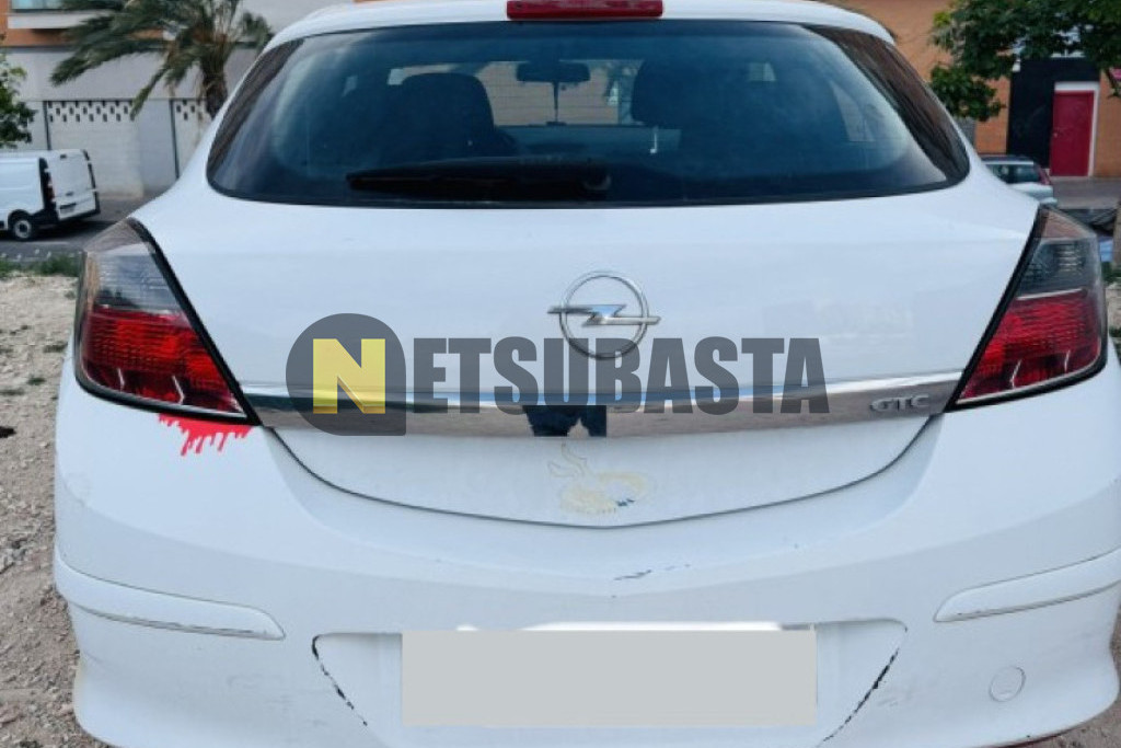 Opel Astra GTC 1.9 CDTi 2006