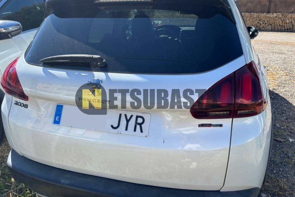 Peugeot 2008 1.2 PureTech EAT6 2017