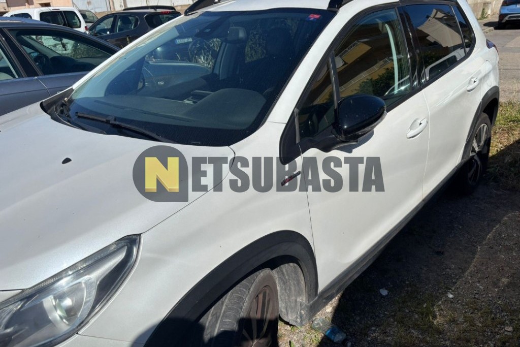 Peugeot 2008 1.2 PureTech EAT6 2017