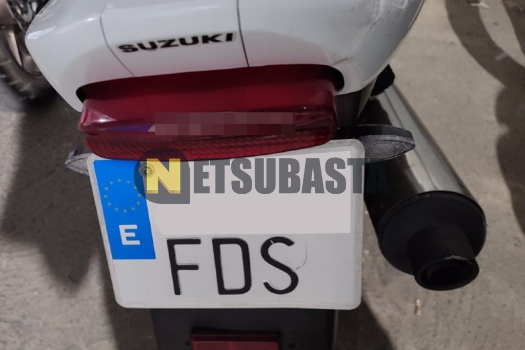 Suzuki GS 500F 2006