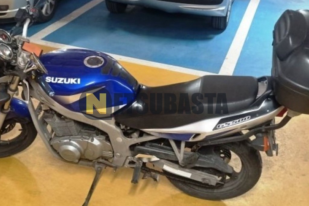 Suzuki GS 500 2004