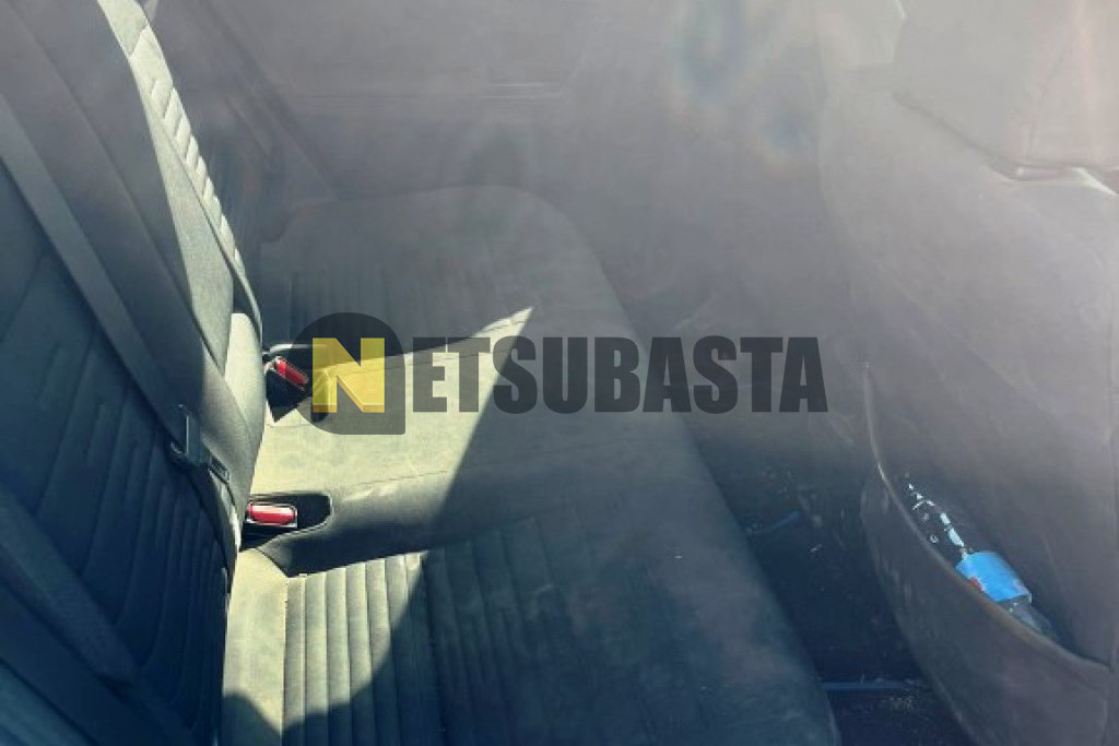 Toyota Auris Touring Sport 1.8 140H e-CVT 2015