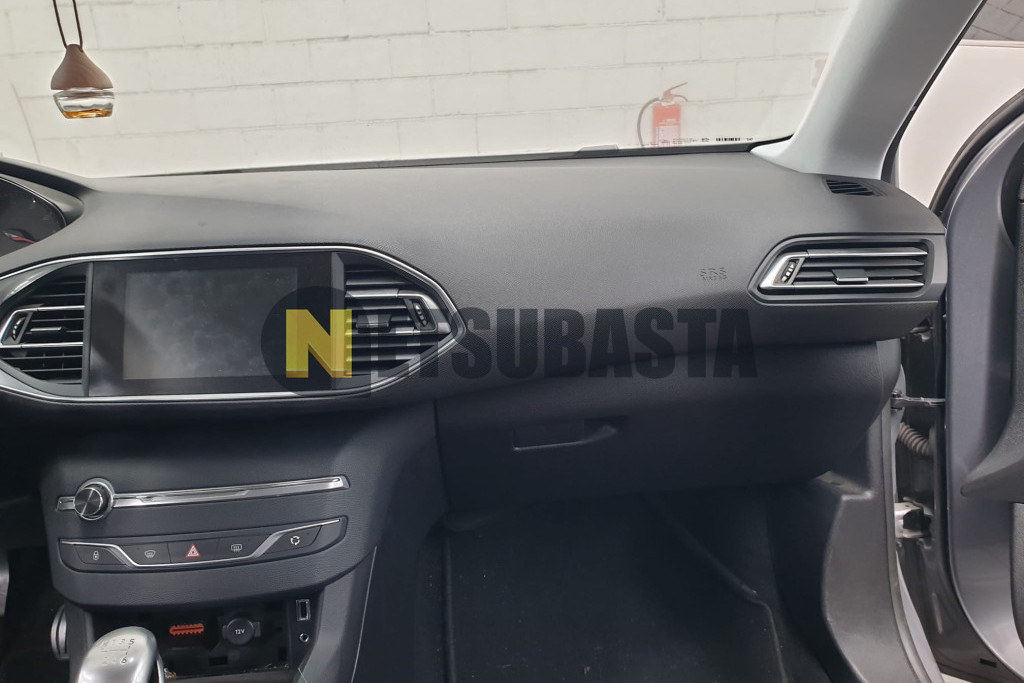 Peugeot 308 1.2 PureTech 2016