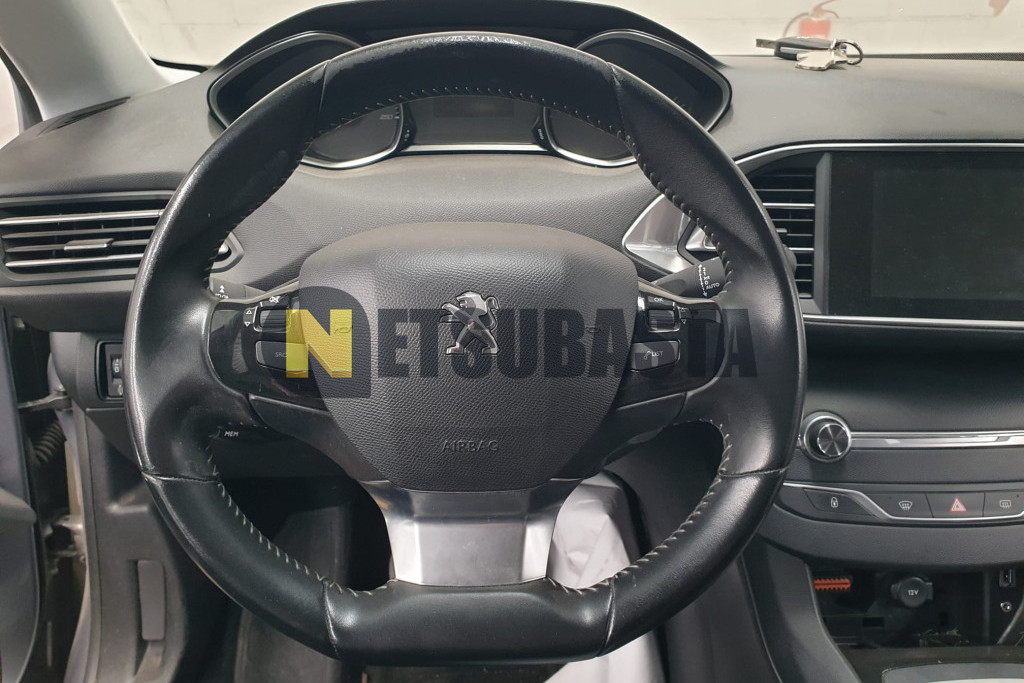 Peugeot 308 1.2 PureTech 2016
