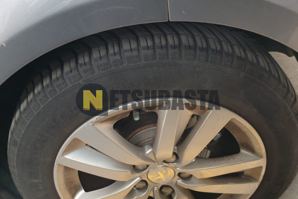 Peugeot 308 1.2 PureTech 2016