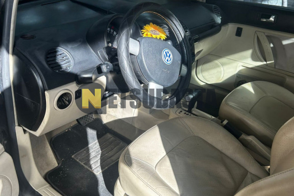 Volkswagen New Beetle 1.6 Aut. 2002