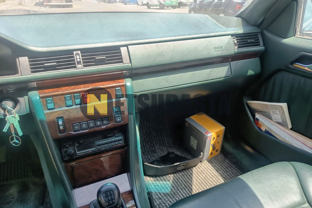 Mercedes-Benz 320 CE 1993