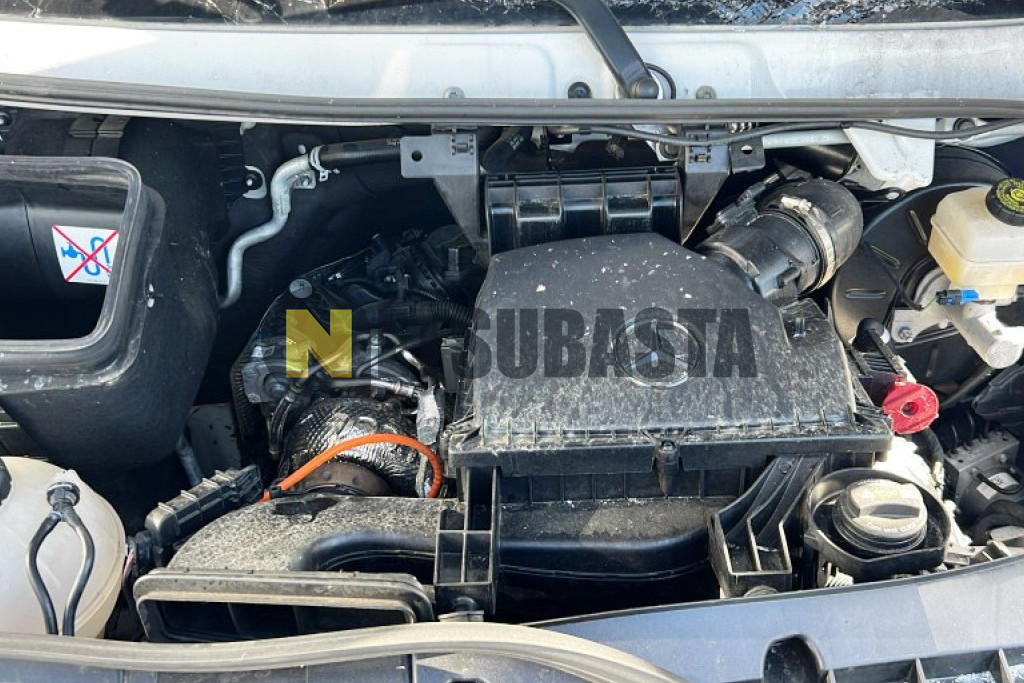 Mercedes-Benz Sprinter 317 CDI Caja/Chasis 2025