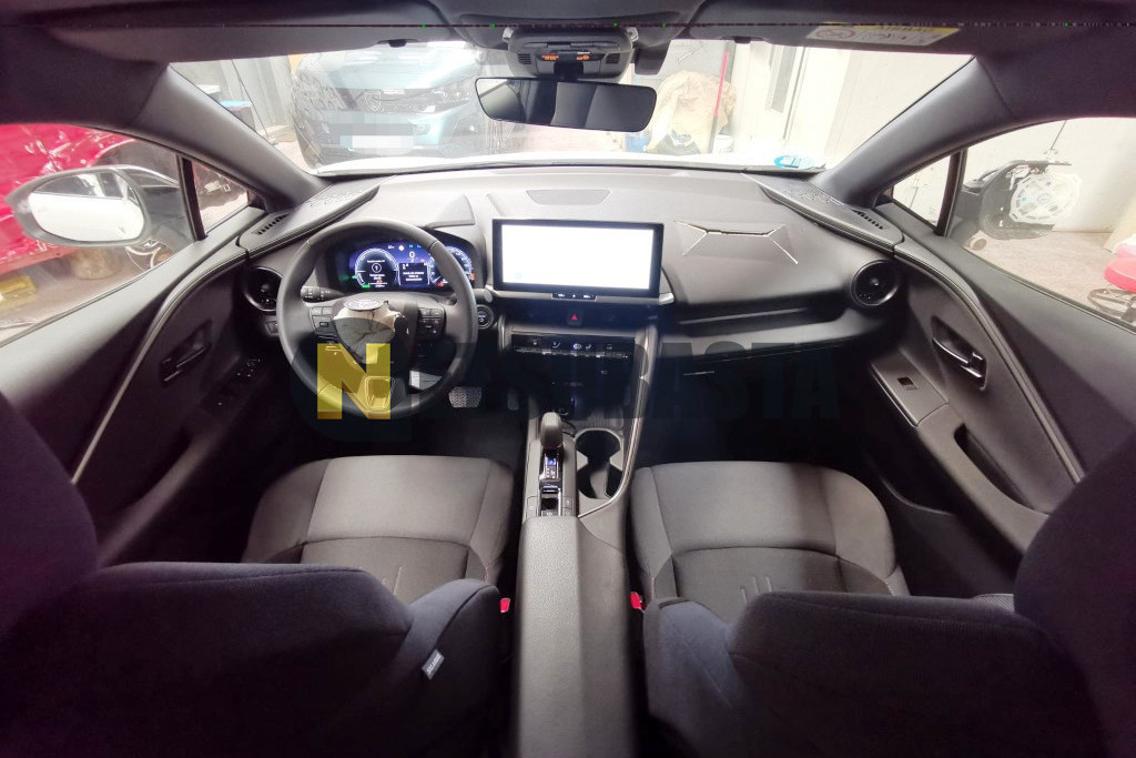 Toyota C-HR 200H 2024