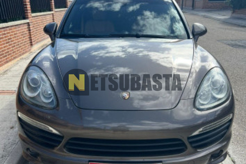 Porsche Cayenne Turbo 2012