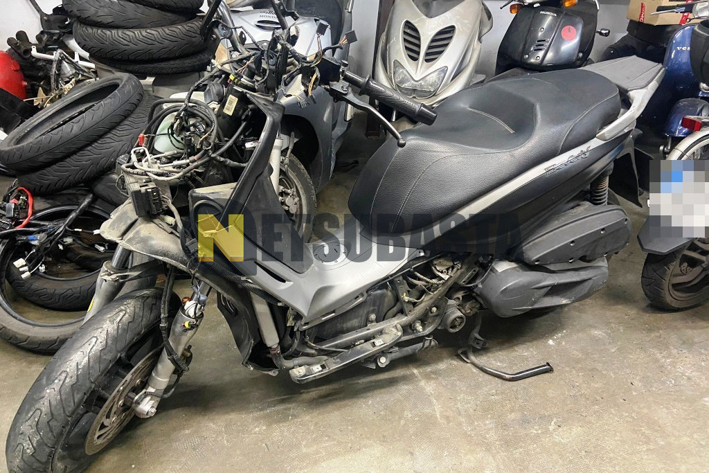 Piaggio Beverly Sport Touring 350 ie 2016
