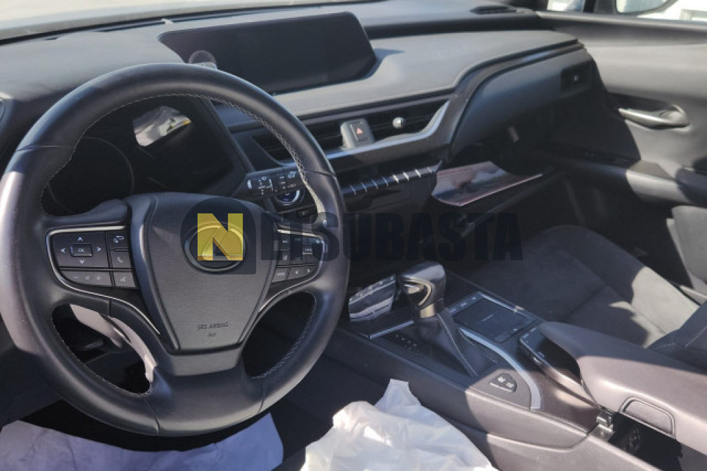 Lexus UX 250h 4x2 2021