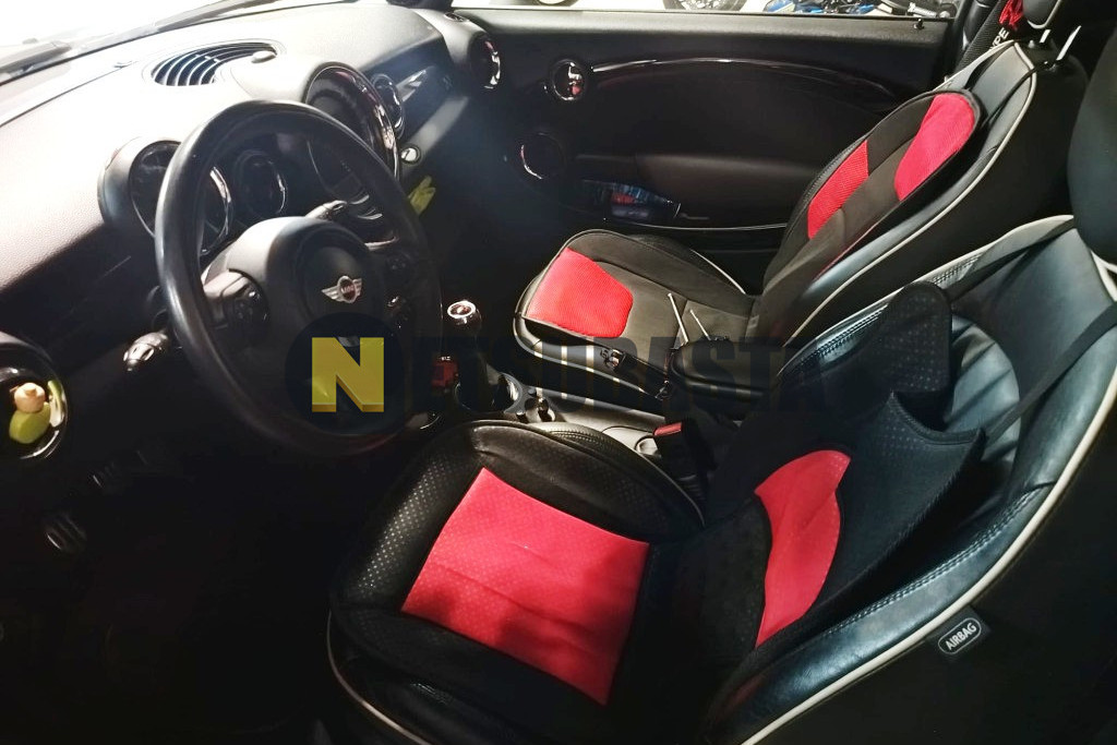 Mini John Cooper Works 2012