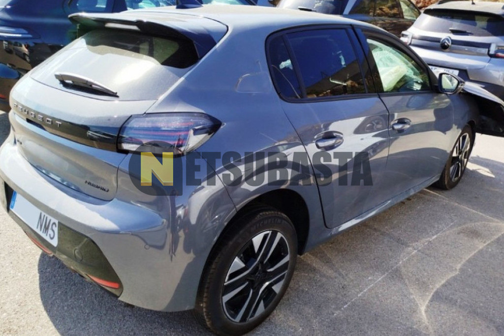 Peugeot 208 Hybrid e-DCS6 2026