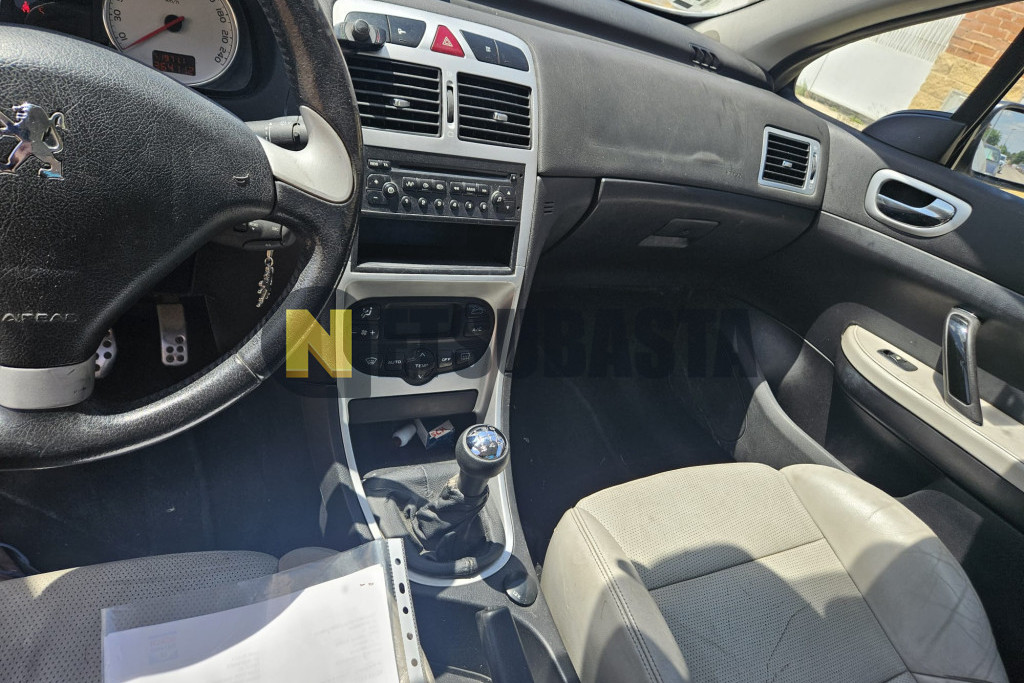 Peugeot 307 CC 2.0 16V 2005