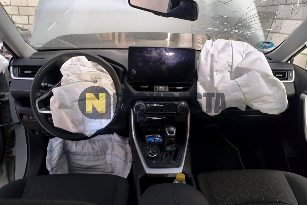 Toyota RAV4 Hybrid 220H 4x4 2022