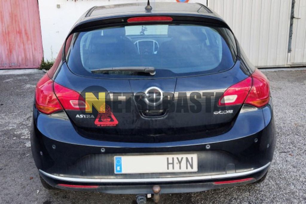 Opel Astra 1.6 CDTi 2014