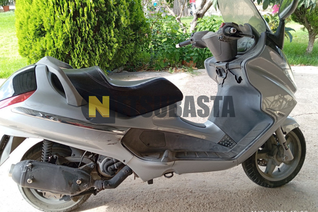 Piaggio X8 200 2004