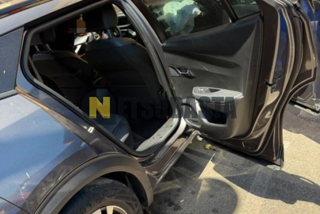 Peugeot 2008 1.2 PureTech 2023