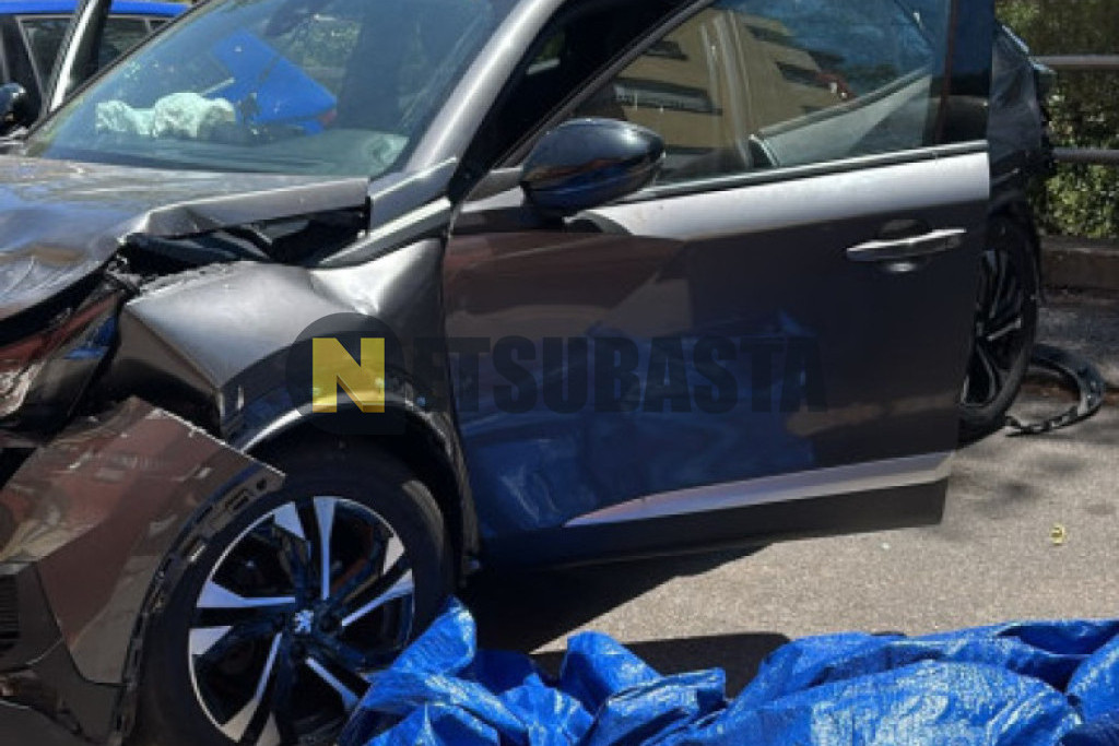 Peugeot 2008 1.2 PureTech 2023