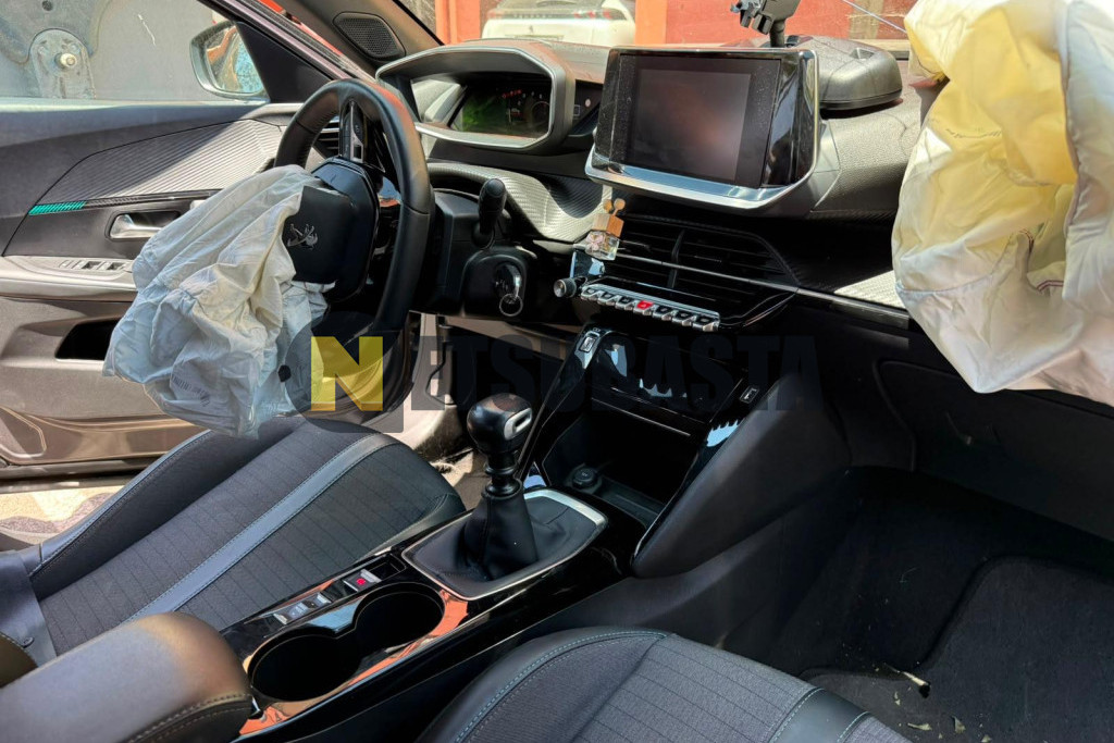 Peugeot 2008 1.2 PureTech 2023