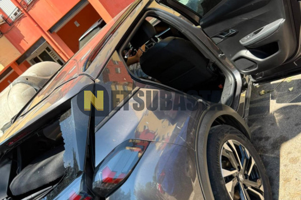 Peugeot 2008 1.2 PureTech 2023