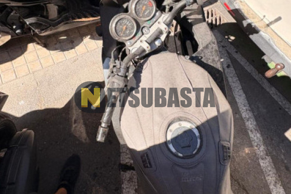 Suzuki GS 500F 2004