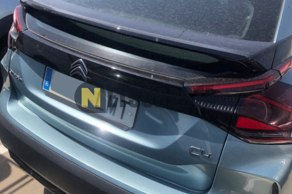 Citroën C4 1.2 PureTech EAT8 2021