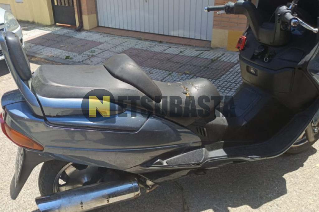 Suzuki Burgman 400 1999