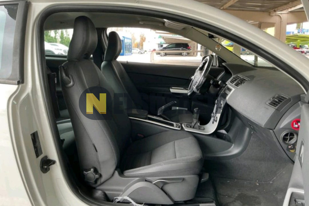 Volvo C30 D2 2012