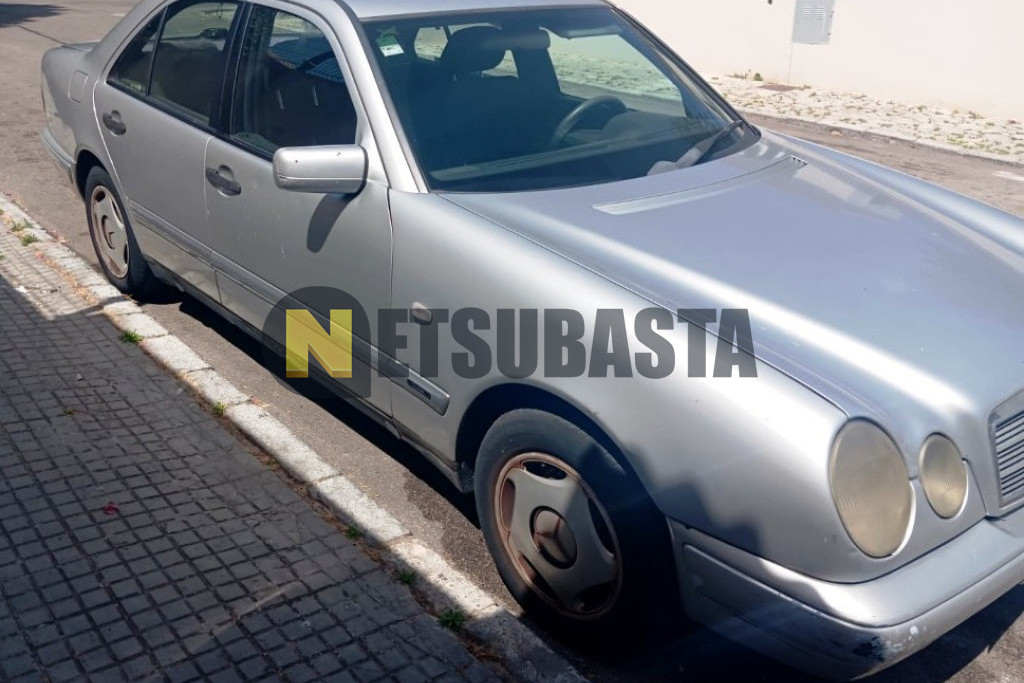 Mercedes-Benz E 240 Aut. 1998