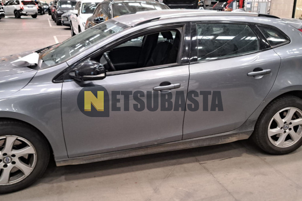 Volvo V40 D3 2015