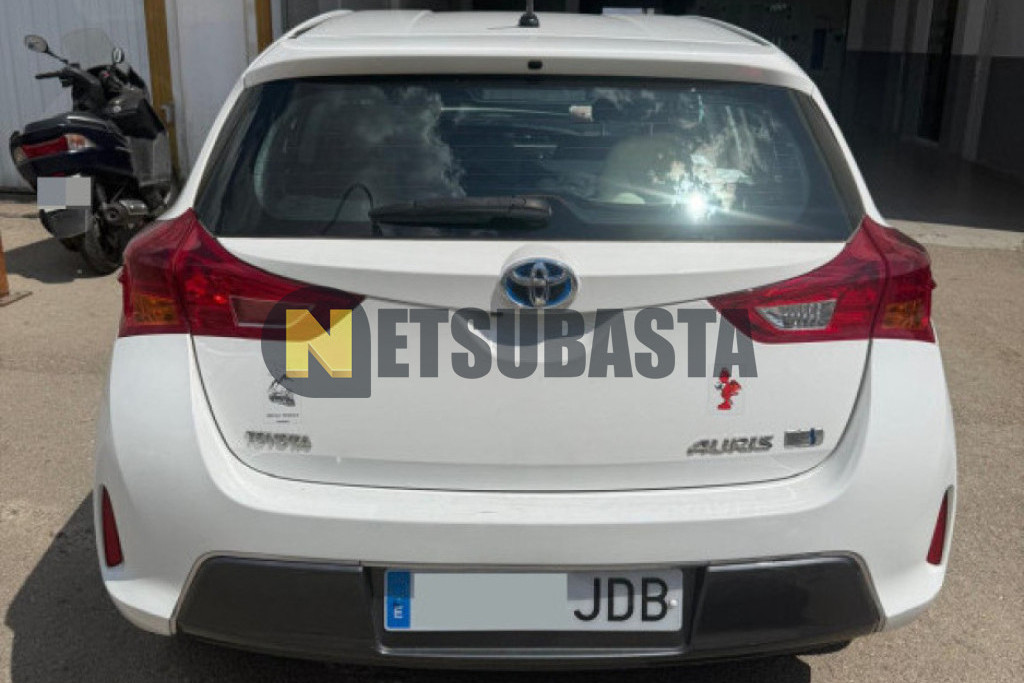 Toyota Auris 1.8 Hybrid 2015