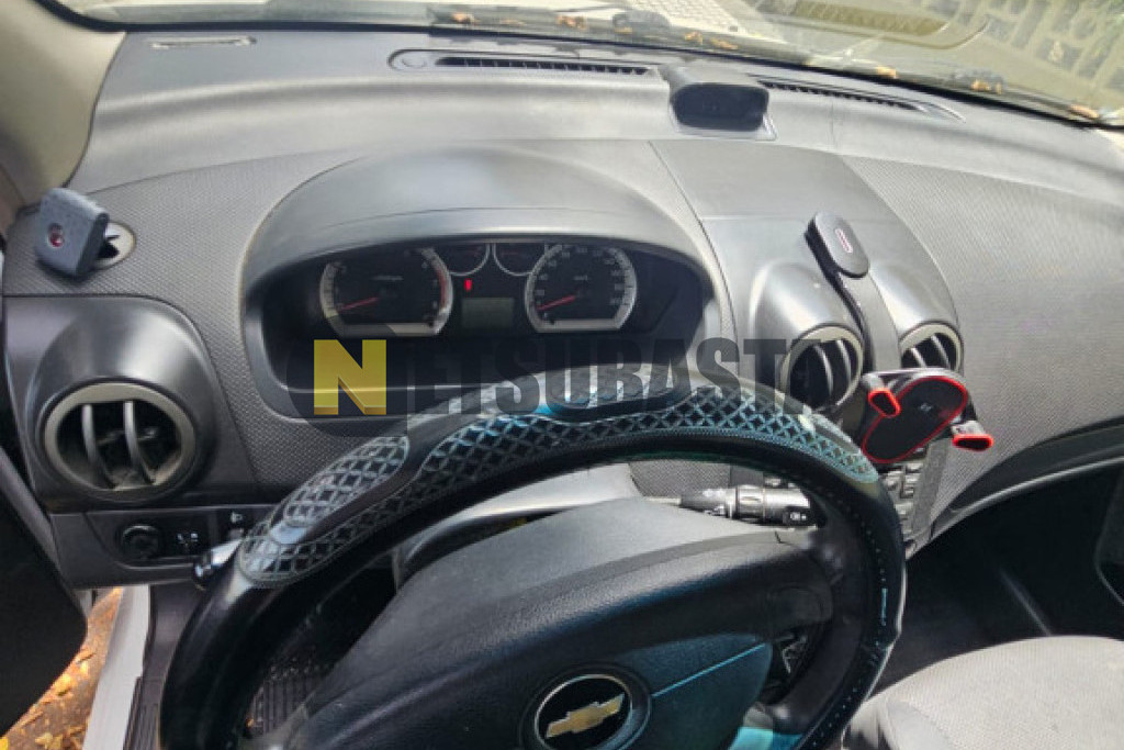 Chevrolet Aveo 1.2 16v 2011