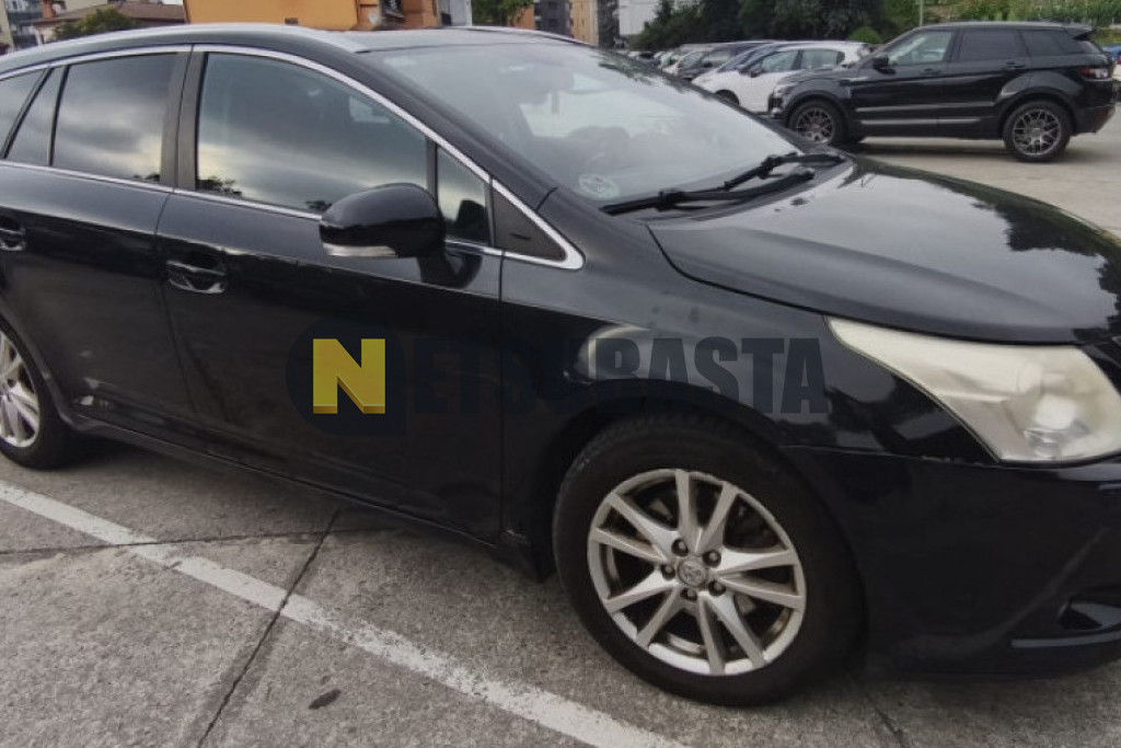 Toyota Avensis Cross Sport 2.2 D-4D 2011