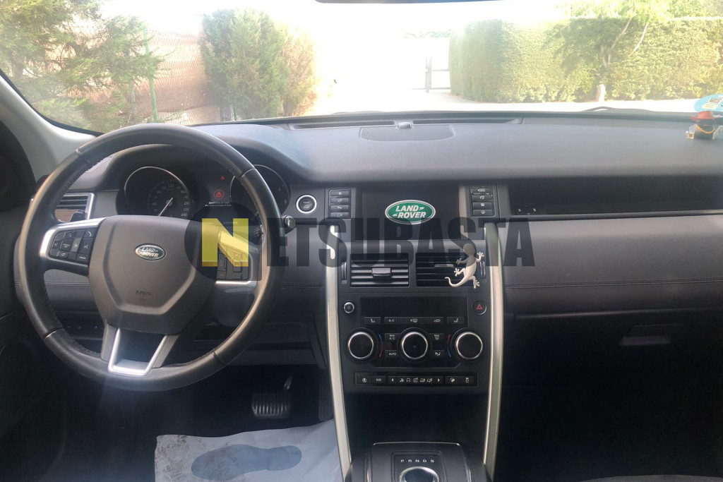 Land-Rover Discovery Sport 2.0 D MHEV AWD Auto 2019