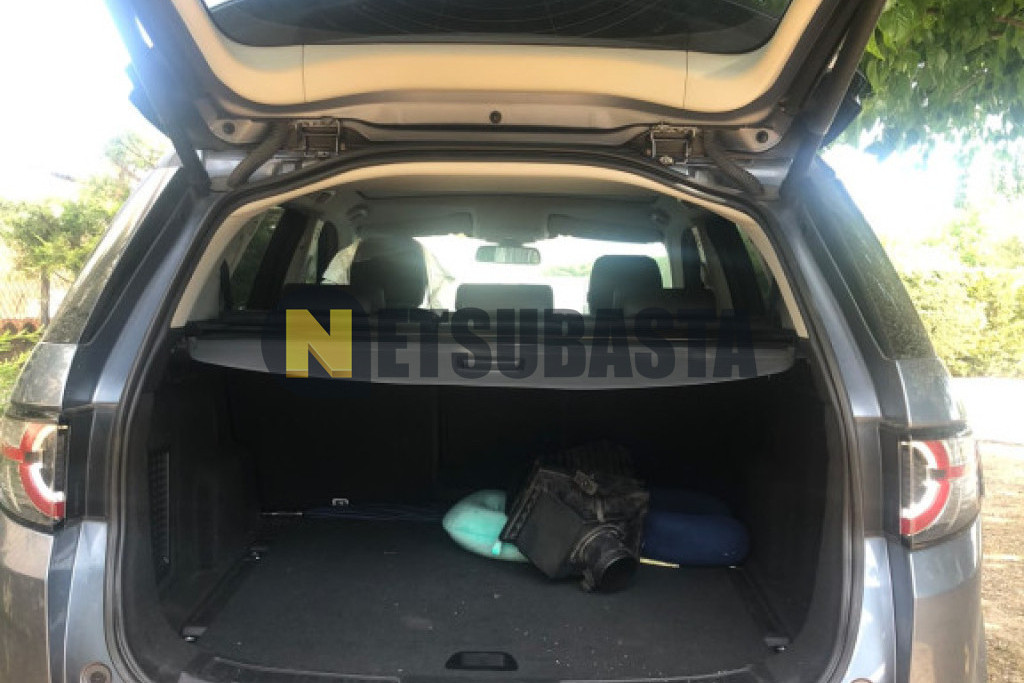Land-Rover Discovery Sport 2.0 D MHEV AWD Auto 2019